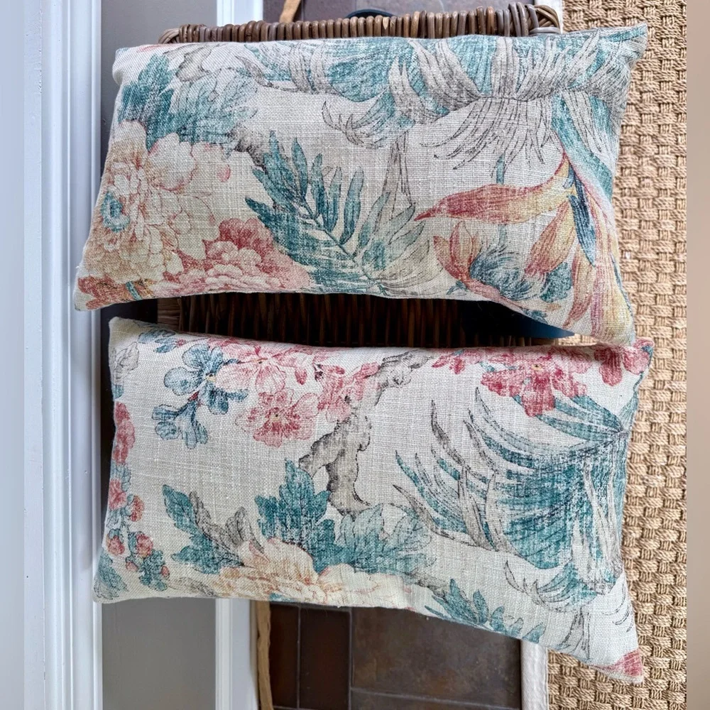 Set of 2 Tropical Lumbar Pillow Covers / 12” x 21”